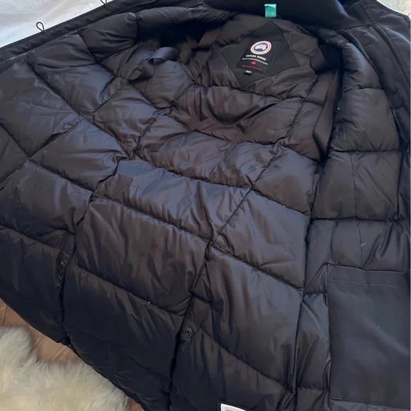 Women's Canada Goose Black Parka with Fur Trim - Picture 10 of 11